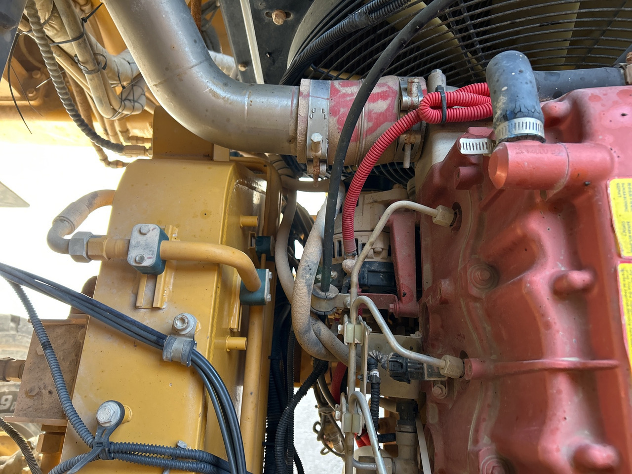 XCMG XDR85T large 85ton mining truck wheeled - Rudarski stroji: slika 5 XCMG XDR85T large 85ton mining truck wheeled - Rudarski stroji: slika 5