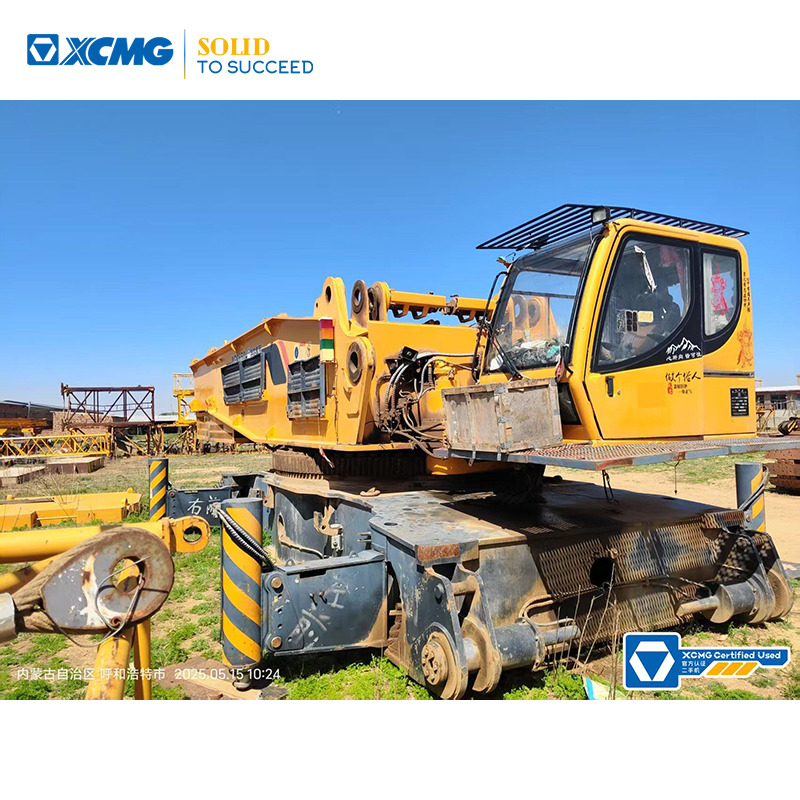 XCMG XGC650 used mobile hydraulic hoist lift machine 650ton crawler crane - Gosenični žerjav: slika 1 XCMG XGC650 used mobile hydraulic hoist lift machine 650ton crawler crane - Gosenični žerjav: slika 1