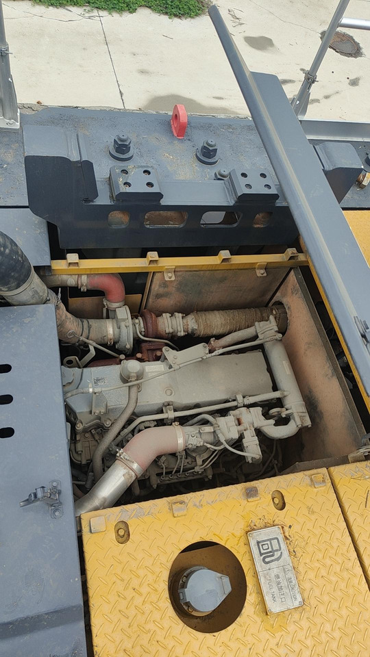 Vrtalna naprava XCMG XR200E Hydraulic Crawler Rotary Drilling Rig: slika 9