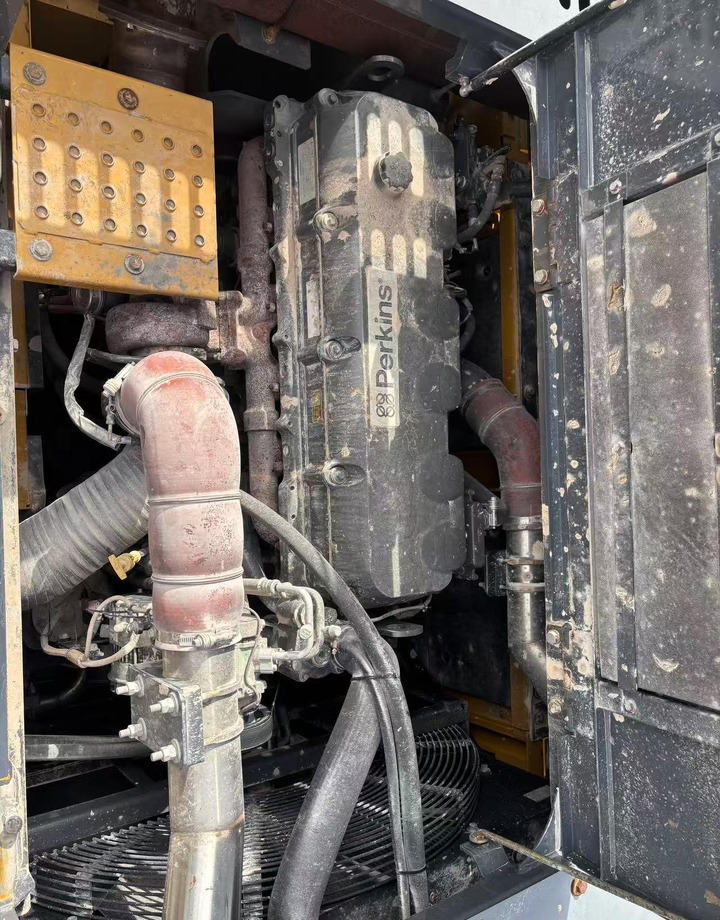 XCMG official large hydraulic excavator 50ton used price - Bager goseničar: slika 4 XCMG official large hydraulic excavator 50ton used price - Bager goseničar: slika 4