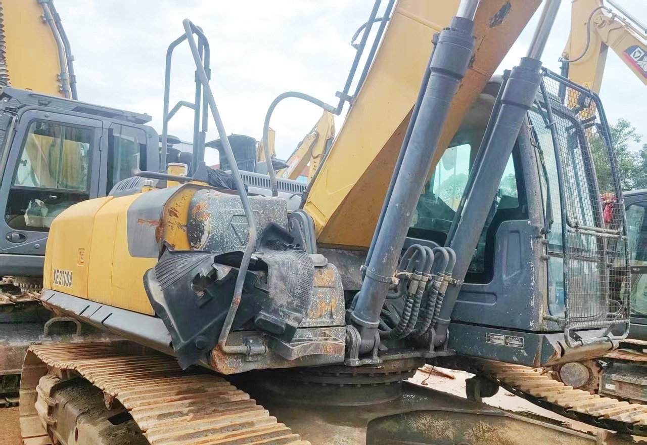 XCMG used 27ton crawler excavator XE270DK price - Bager goseničar: slika 3 XCMG used 27ton crawler excavator XE270DK price - Bager goseničar: slika 3