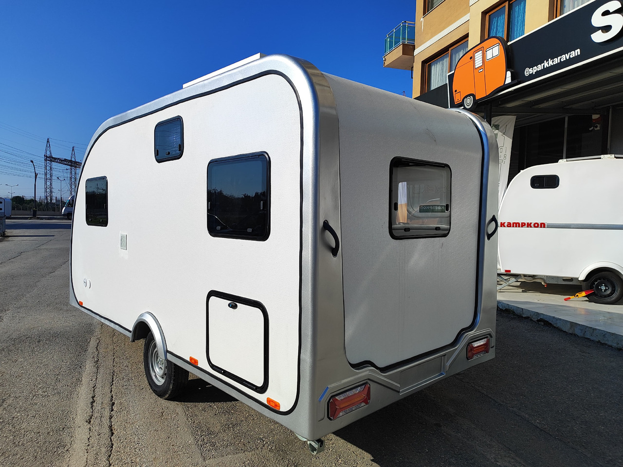5 STAR CAMPER TRAİLER CTP 450 C 2025 - Počitniška prikolica: slika 4 5 STAR CAMPER TRAİLER CTP 450 C 2025 - Počitniška prikolica: slika 4