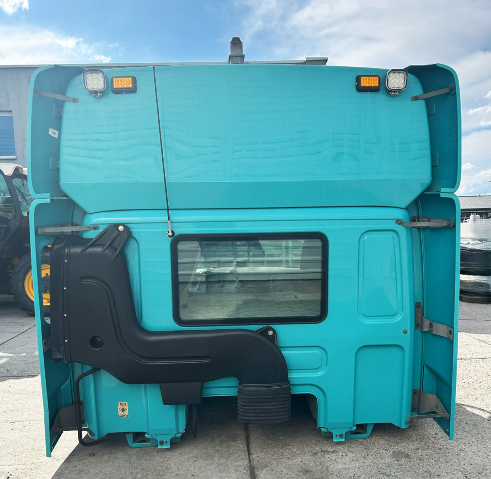 DAF CF EURO 6 SPACE CAB - Kabina: slika 5 DAF CF EURO 6 SPACE CAB - Kabina: slika 5