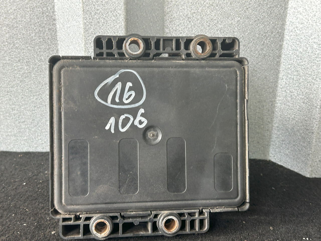 DAF XF 106 480 ECAS COMPUTER CONTROLLER - ECU: slika 2 DAF XF 106 480 ECAS COMPUTER CONTROLLER - ECU: slika 2