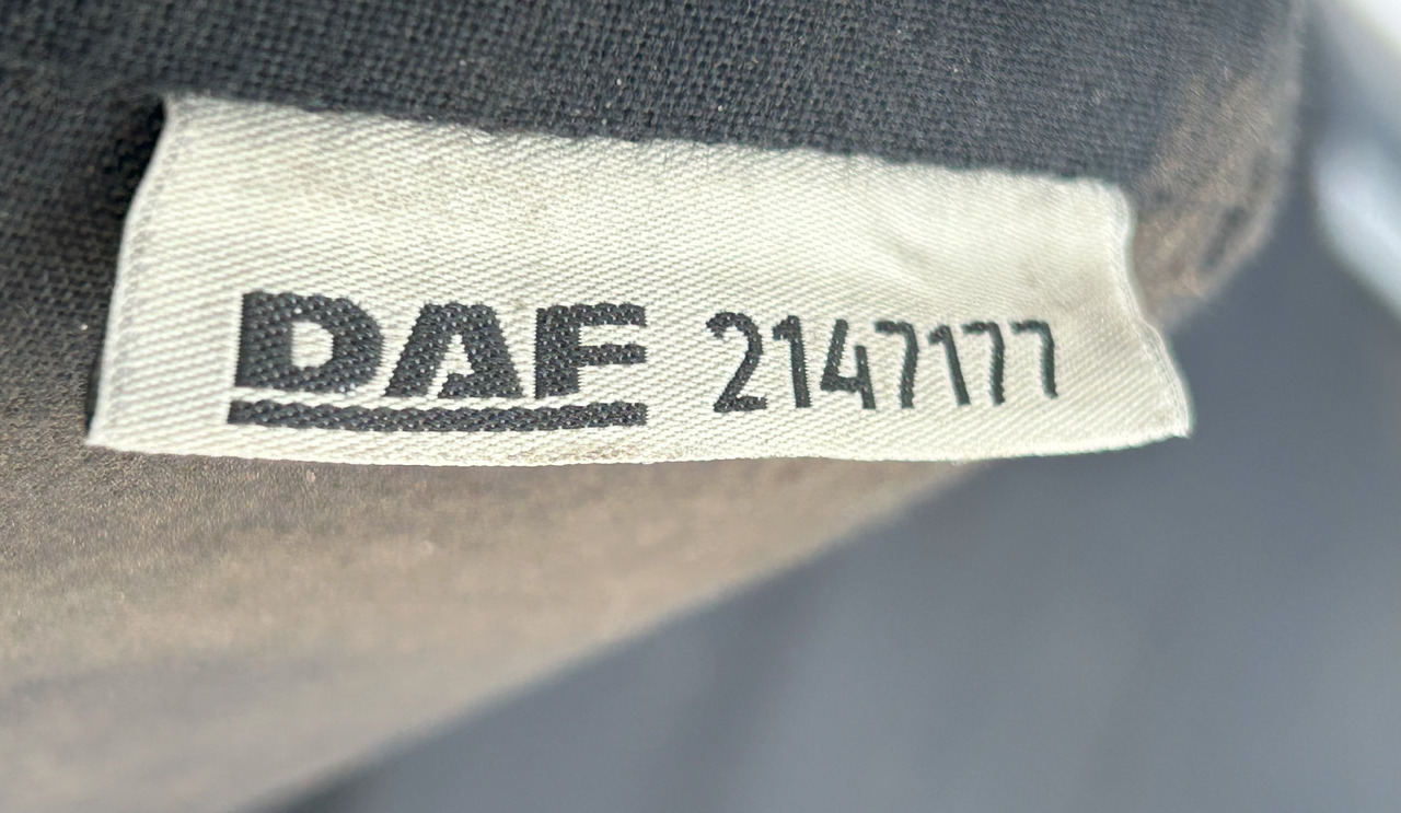 DAF XF 106 480 MATTRESS LOWER BED COMFORT - Kabina in notranjost: slika 5 DAF XF 106 480 MATTRESS LOWER BED COMFORT - Kabina in notranjost: slika 5