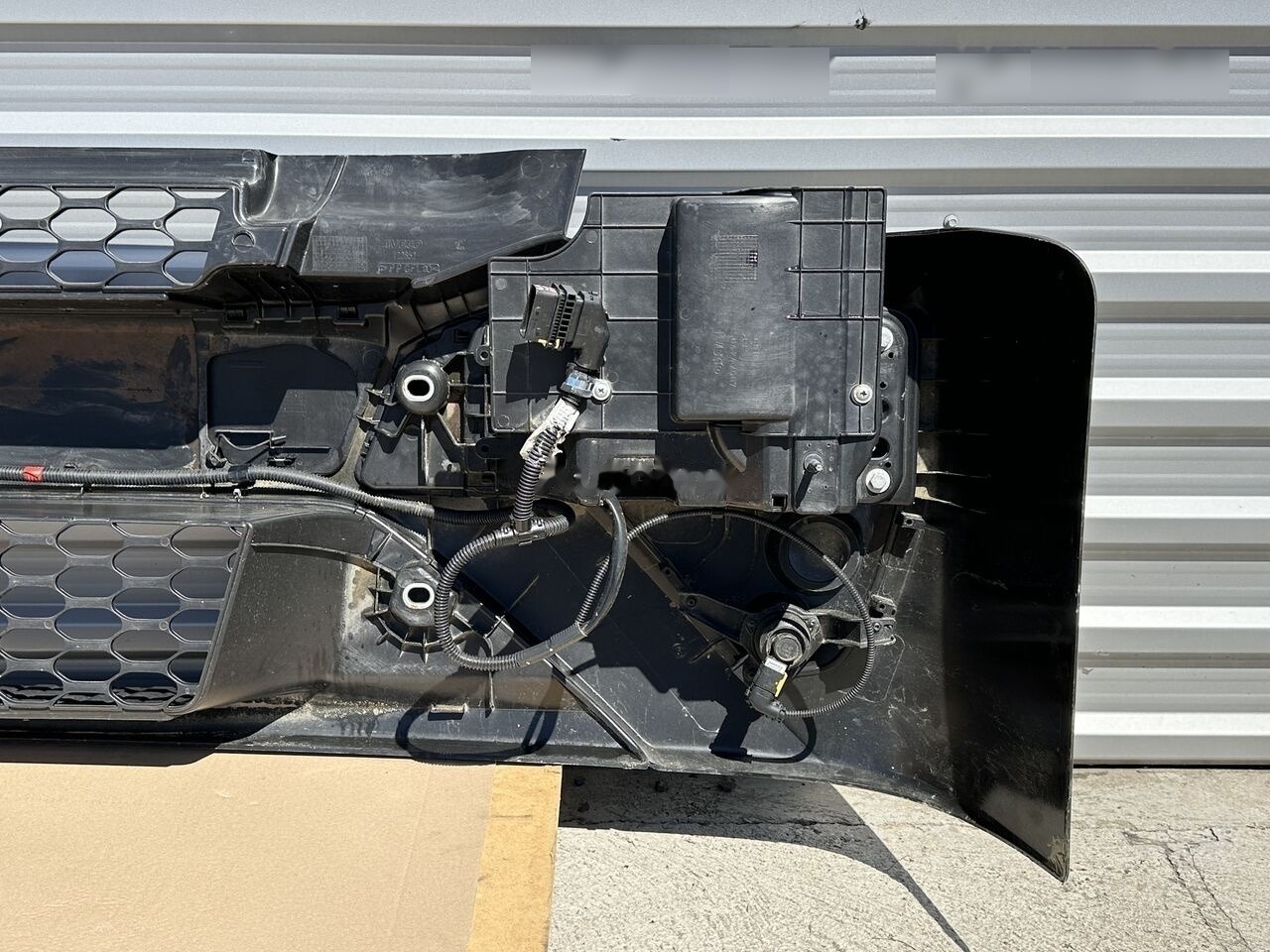 IVECO EUROCARGO/ 5801690602 / 5801745452 / 5801745449 IVECO 5801690602 / 5801745452 / 5801745449 - Odbijač za Tovornjak: slika 4 IVECO EUROCARGO/ 5801690602 / 5801745452 / 5801745449 IVECO 5801690602 / 5801745452 / 5801745449 - Odbijač za Tovornjak: slika 4