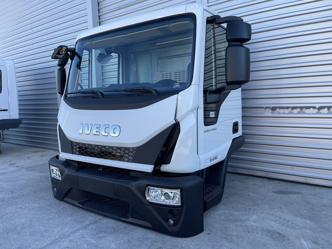 IVECO Eurocargo 75,120,150 for IVECO Eurocargo DAY cabine Fahrerhaus Cab - Kabina za Avtomobil: slika 1 IVECO Eurocargo 75,120,150 for IVECO Eurocargo DAY cabine Fahrerhaus Cab - Kabina za Avtomobil: slika 1