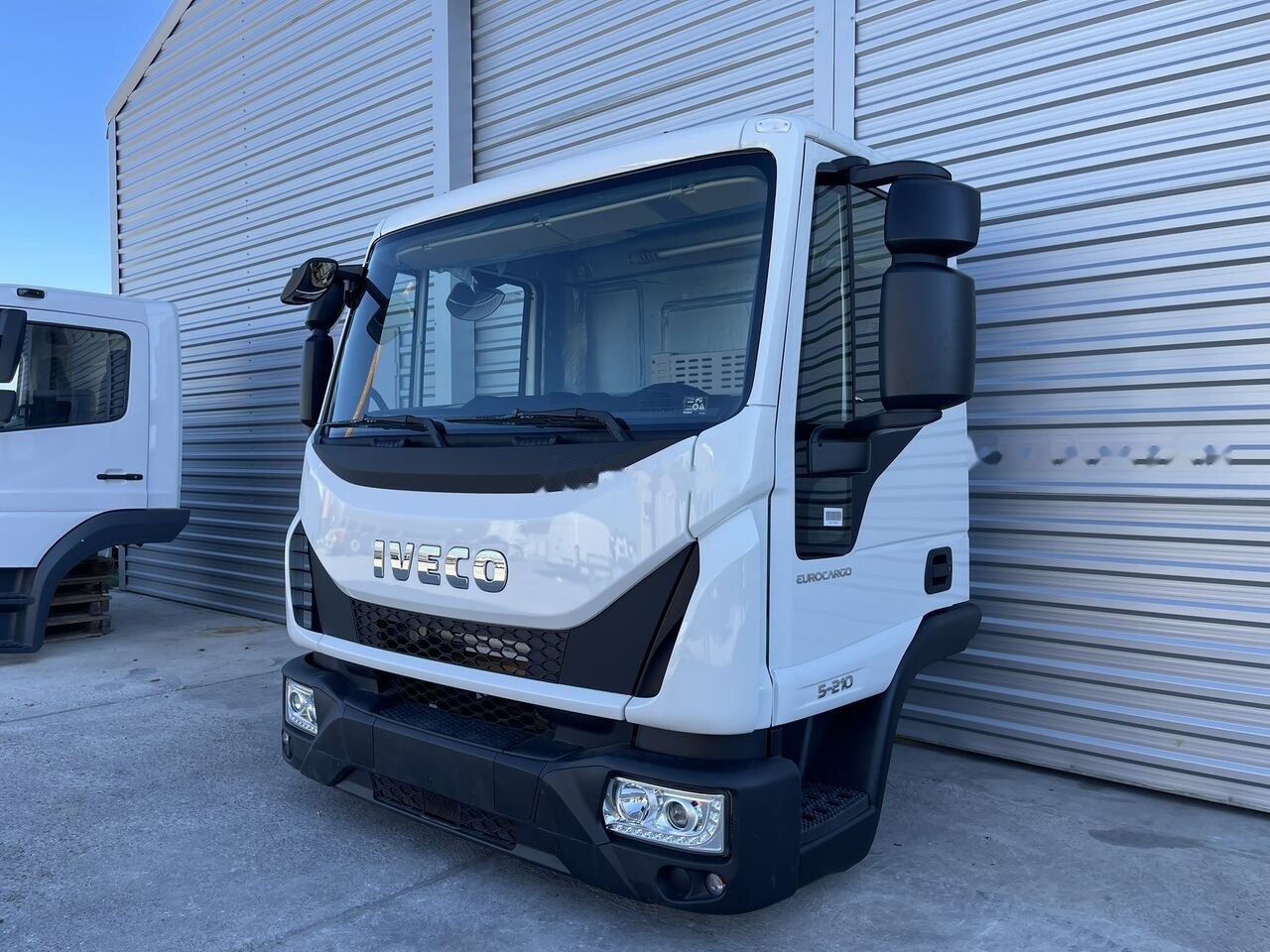 IVECO Eurocargo for IVECO Eurocargo DAY cabine - Kabina za Avtomobil: slika 5 IVECO Eurocargo for IVECO Eurocargo DAY cabine - Kabina za Avtomobil: slika 5