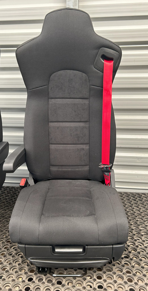 IVECO NEW SEAT IVECO S-WAY - Sedež: slika 4 IVECO NEW SEAT IVECO S-WAY - Sedež: slika 4