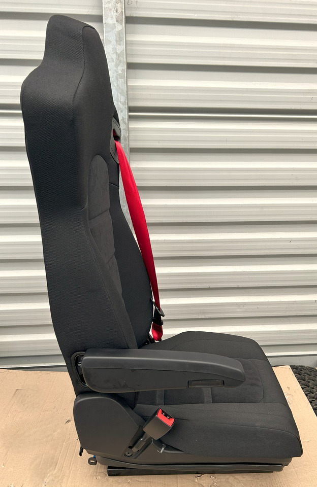 Nov Sedež IVECO NEW SET OF SEATS IVECO S-WAY: slika 12