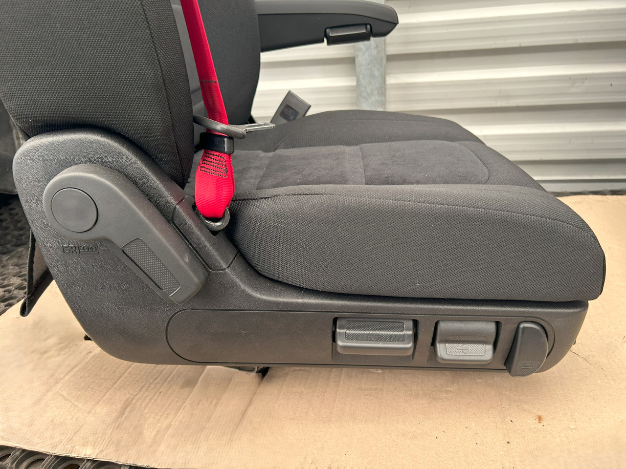 Nov Sedež IVECO NEW SET OF SEATS IVECO S-WAY: slika 10