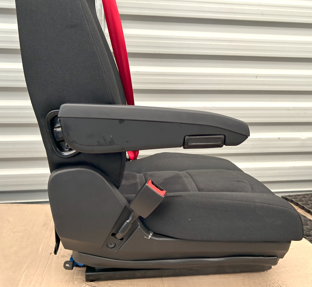 Nov Sedež IVECO NEW SET OF SEATS IVECO S-WAY: slika 13