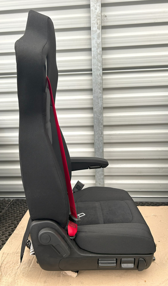 Nov Sedež IVECO NEW SET OF SEATS IVECO S-WAY: slika 9