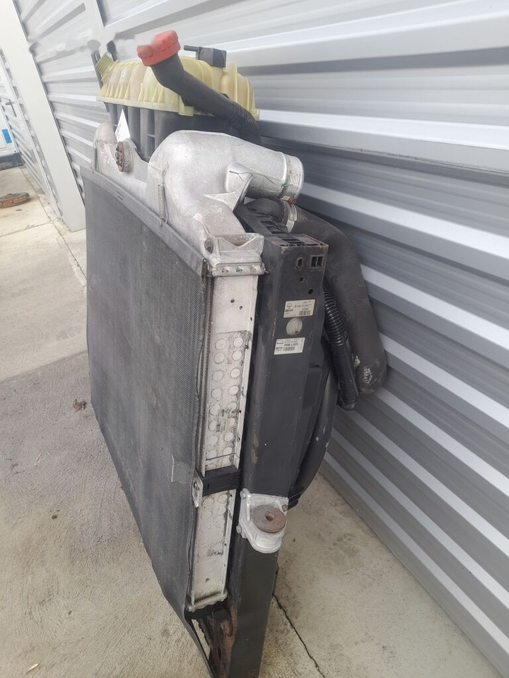 MAN TGA 81061016477 - Vmesni hladilnik za Tovornjak: slika 3 MAN TGA 81061016477 - Vmesni hladilnik za Tovornjak: slika 3