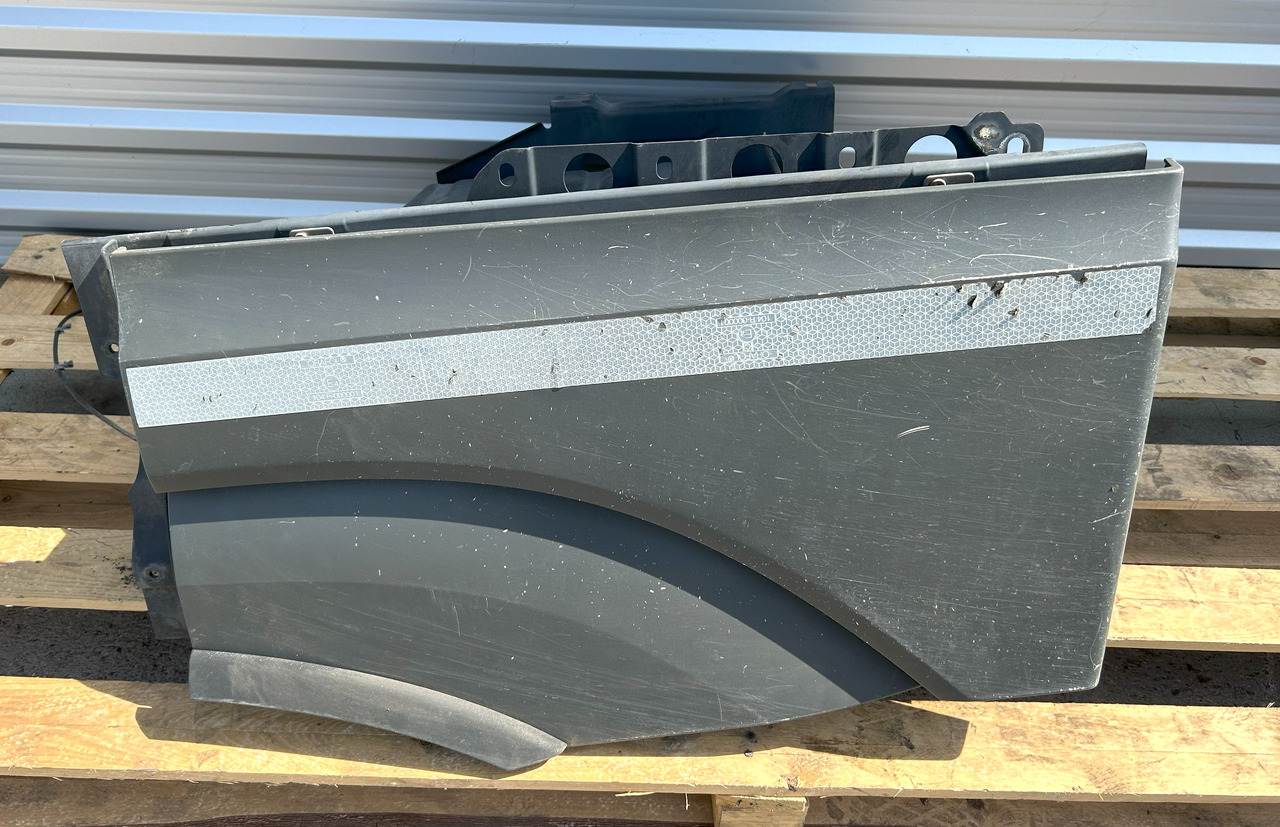 MERCEDES ACTROS MP4 STORAGE COMPARTMENT EXTENSION OF THE STEPS LEFT - Univerzalni rezervni del: slika 1 MERCEDES ACTROS MP4 STORAGE COMPARTMENT EXTENSION OF THE STEPS LEFT - Univerzalni rezervni del: slika 1