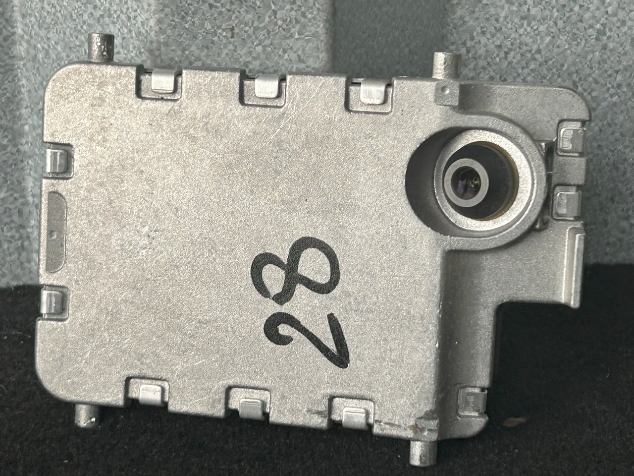 MERCEDES-BENZ ACTROS MP4 WINDSCREEN CAMERA LANE ASSISTANT - Senzor: slika 3 MERCEDES-BENZ ACTROS MP4 WINDSCREEN CAMERA LANE ASSISTANT - Senzor: slika 3