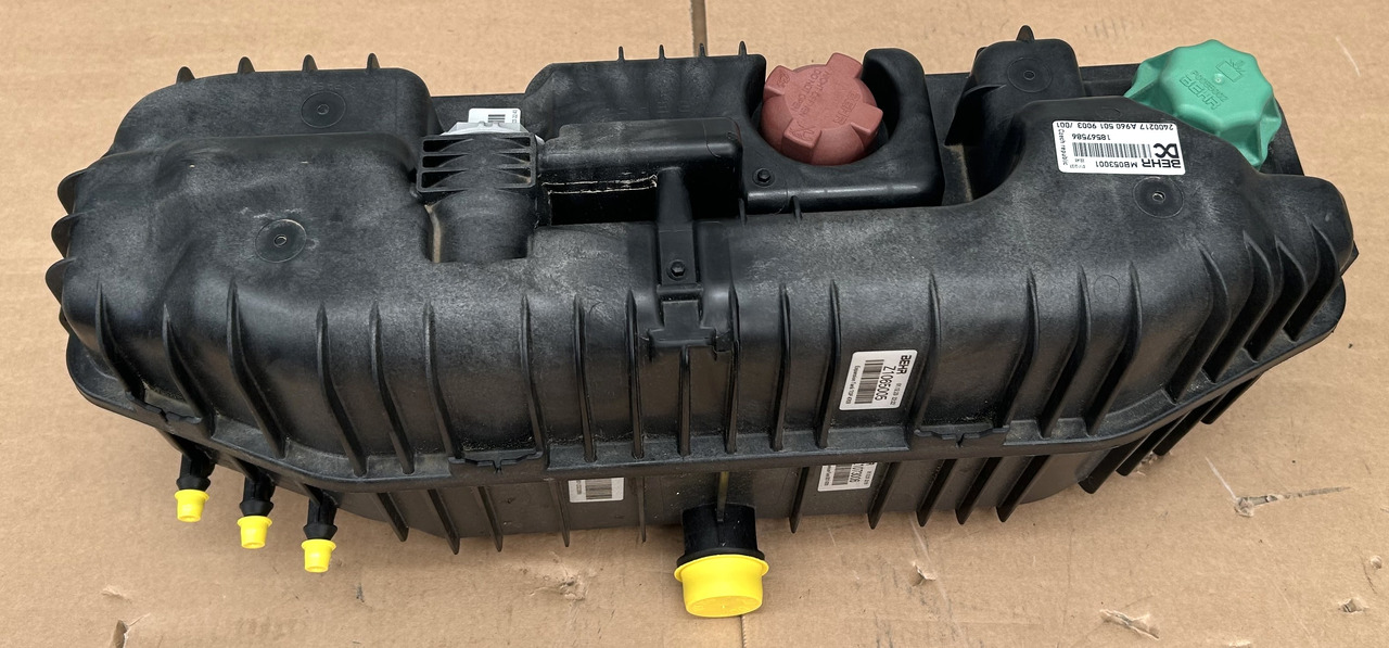 MERCEDES COOLANT EXPANSION TANK AROCS ACTROS MP4 MP5 - Ekspanzijska posoda: slika 3 MERCEDES COOLANT EXPANSION TANK AROCS ACTROS MP4 MP5 - Ekspanzijska posoda: slika 3
