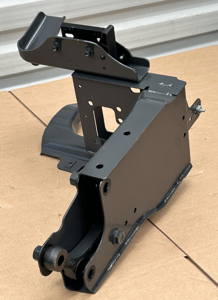 MERCEDES MOUNTING STEERING STEP SUPPORT AROCS ACTROS MP4 MP5 - Karoserija in zunanjost: slika 4 MERCEDES MOUNTING STEERING STEP SUPPORT AROCS ACTROS MP4 MP5 - Karoserija in zunanjost: slika 4