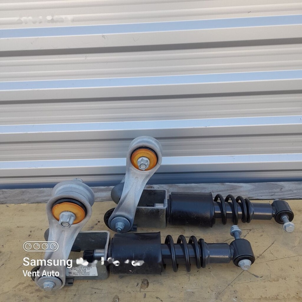Mercedes-Benz ACTROS MP5 A9613100455 / A9613105255 / A9623101955 Mercedes-Benz A9613100455 / A9613105255 / A9623101955 - Amortizerji za Tovornjak: slika 4 Mercedes-Benz ACTROS MP5 A9613100455 / A9613105255 / A9623101955 Mercedes-Benz A9613100455 / A9613105255 / A9623101955 - Amortizerji za Tovornjak: slika 4