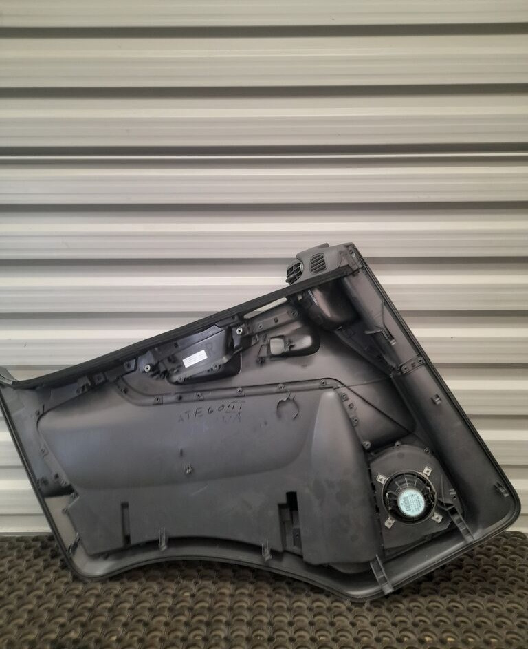 TAPICERKA PANEL DRZWI R Mercedes-Benz ATEGO A9407201870 - Vrata in deli za Tovornjak: slika 3 TAPICERKA PANEL DRZWI R Mercedes-Benz ATEGO A9407201870 - Vrata in deli za Tovornjak: slika 3