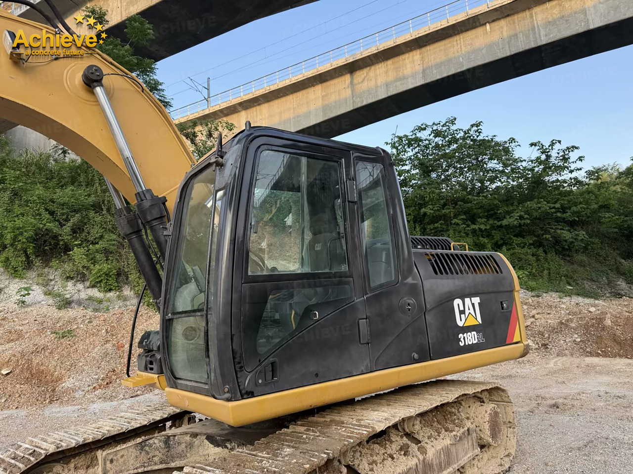 Caterpillar 318DL hydraulic excavator 0.72-0.8 m³ 91 kw/rpm 42.0-42.3 kN Cat® C4.2 【ACHIEVE】 TOP CONDITION!!! - Bager goseničar: slika 5 Caterpillar 318DL hydraulic excavator 0.72-0.8 m³ 91 kw/rpm 42.0-42.3 kN Cat® C4.2 【ACHIEVE】 TOP CONDITION!!! - Bager goseničar: slika 5