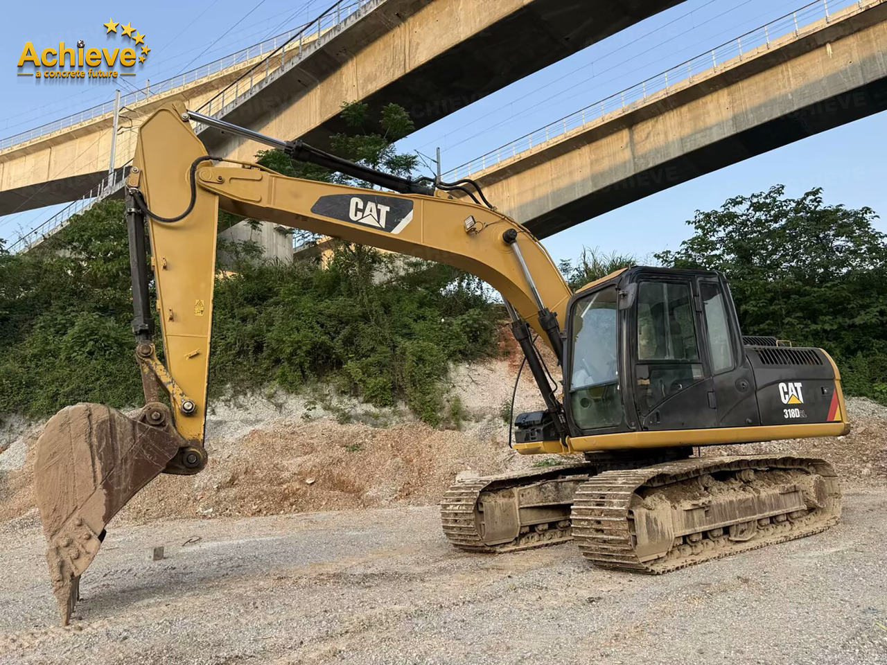 Caterpillar 318DL hydraulic excavator 0.72-0.8 m³ 91 kw/rpm 42.0-42.3 kN Cat® C4.2 【ACHIEVE】 TOP CONDITION!!! - Bager goseničar: slika 3 Caterpillar 318DL hydraulic excavator 0.72-0.8 m³ 91 kw/rpm 42.0-42.3 kN Cat® C4.2 【ACHIEVE】 TOP CONDITION!!! - Bager goseničar: slika 3