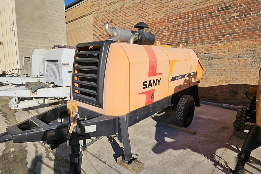 SANY SANY 【ACHIEVE】TOP CONDITION!!! demo new low hours Sany Concrete Trailer Pump 2017 HBT5008C-5S - Stacionarna betonska črpalka: slika 2 SANY SANY 【ACHIEVE】TOP CONDITION!!! demo new low hours Sany Concrete Trailer Pump 2017 HBT5008C-5S - Stacionarna betonska črpalka: slika 2