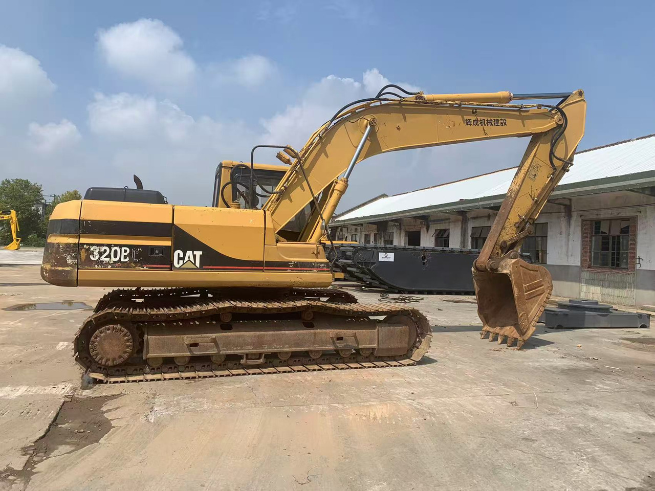 CATERPILLAR 320BL, 320CL Original Condition Used Excavator - Bager goseničar: slika 3 CATERPILLAR 320BL, 320CL Original Condition Used Excavator - Bager goseničar: slika 3