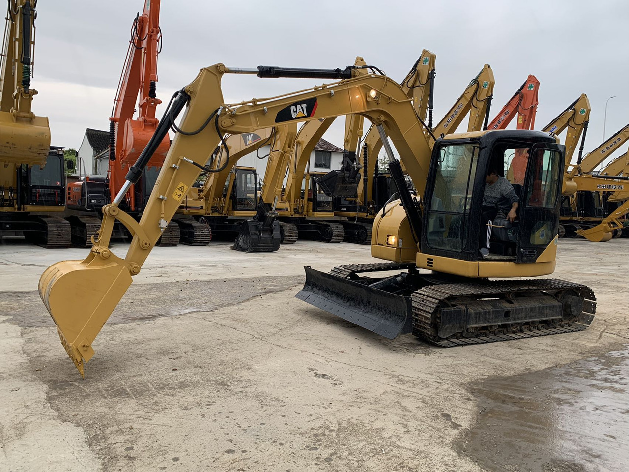Caterpillar 308 Mini Excavator Used Machine Good Price on Sale - Bager goseničar: slika 4 Caterpillar 308 Mini Excavator Used Machine Good Price on Sale - Bager goseničar: slika 4