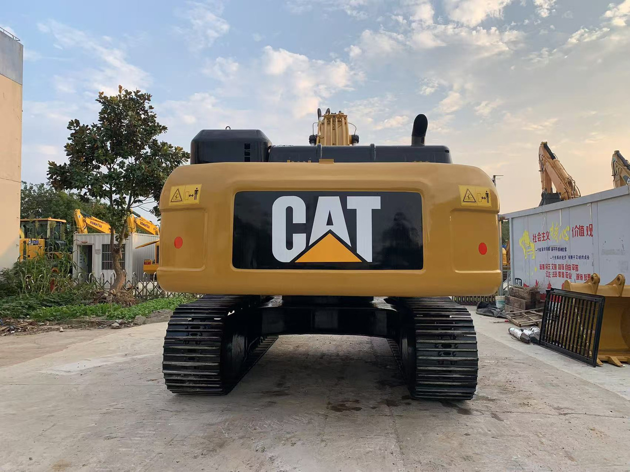 Caterpillar 336D, 330D Excellent Condition Heavy Mining Excavator Machine - Bager goseničar: slika 3 Caterpillar 336D, 330D Excellent Condition Heavy Mining Excavator Machine - Bager goseničar: slika 3