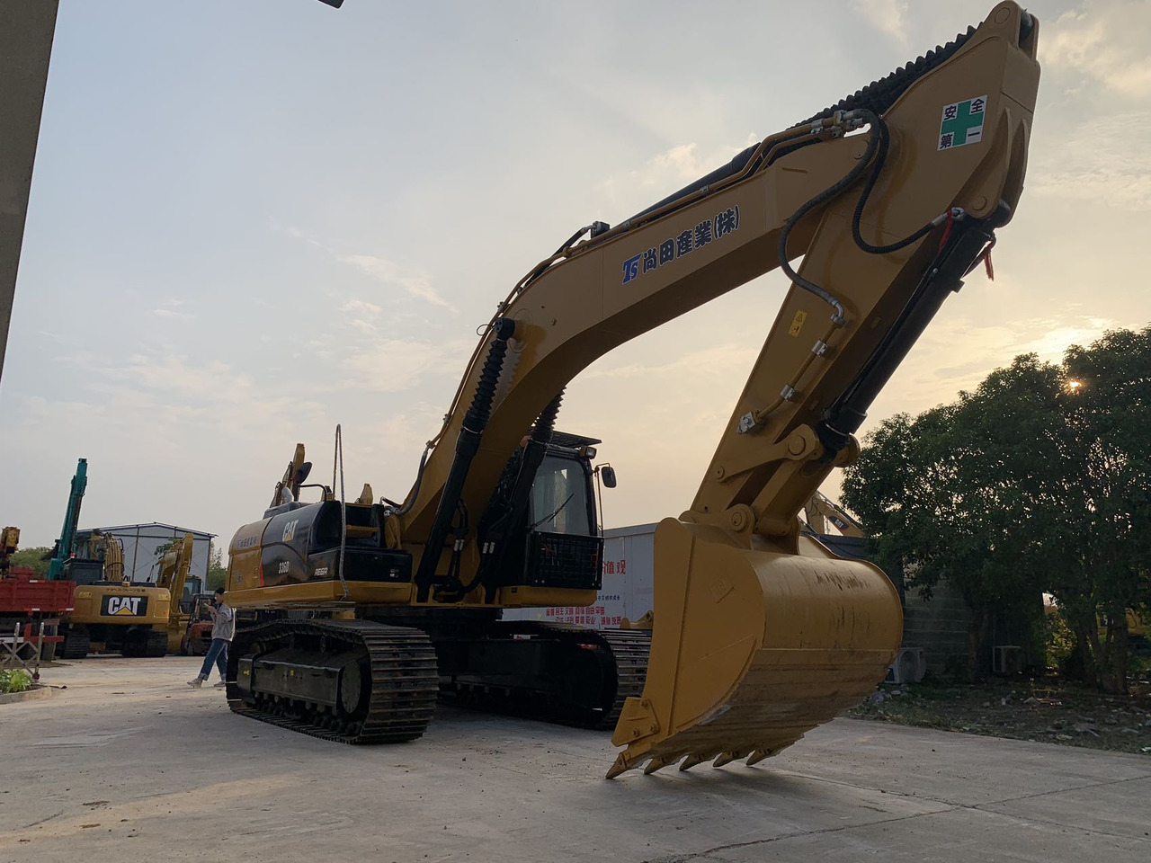 Caterpillar 36 ton Excavator CAT 336D, 336DL Mining Equipment - Bager goseničar: slika 3 Caterpillar 36 ton Excavator CAT 336D, 336DL Mining Equipment - Bager goseničar: slika 3