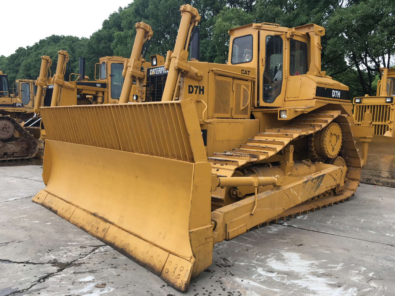 Caterpillar Bulldozer CAT D7H Used Condition Construction Machine - Buldožer: slika 4 Caterpillar Bulldozer CAT D7H Used Condition Construction Machine - Buldožer: slika 4