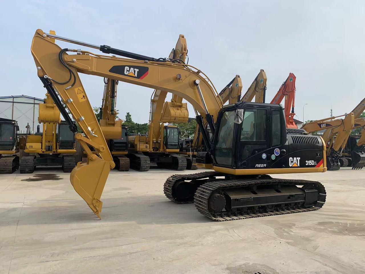Caterpillar Construction Machine CAT 315, 312 Medium Size Excavator - Bager goseničar: slika 2 Caterpillar Construction Machine CAT 315, 312 Medium Size Excavator - Bager goseničar: slika 2