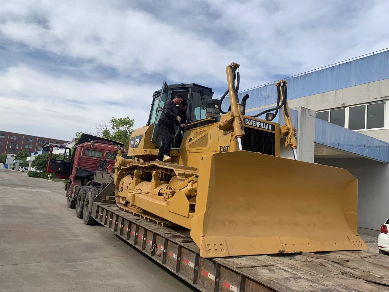 Caterpillar D6G, D6G2 Bulldozer Good Price Secondhand CAT Tracked Tractor - Buldožer: slika 5 Caterpillar D6G, D6G2 Bulldozer Good Price Secondhand CAT Tracked Tractor - Buldožer: slika 5