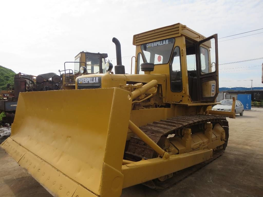 Caterpillar Tracked Tractor CAT D6D Secondhand Bulldozer Japan Origin - Buldožer: slika 5 Caterpillar Tracked Tractor CAT D6D Secondhand Bulldozer Japan Origin - Buldožer: slika 5