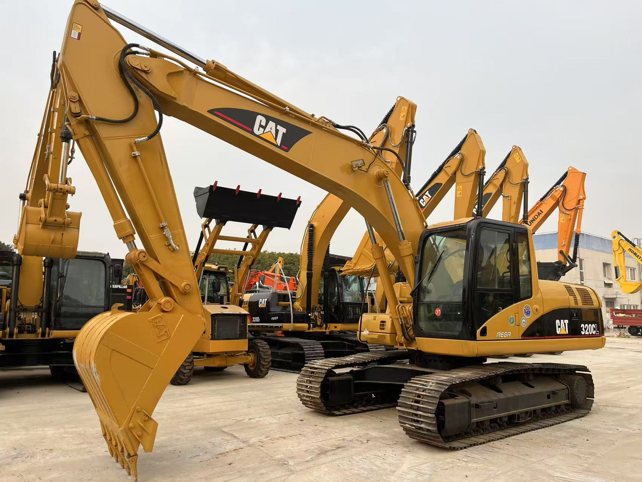 Caterpillar Used 20T CAT 320CL Excavator - 103kW Cat 3066T Engine, 1.0m³ Standard Bucket Capacity, 20500kg Operating Weight - Bager goseničar: slika 3 Caterpillar Used 20T CAT 320CL Excavator - 103kW Cat 3066T Engine, 1.0m³ Standard Bucket Capacity, 20500kg Operating Weight - Bager goseničar: slika 3