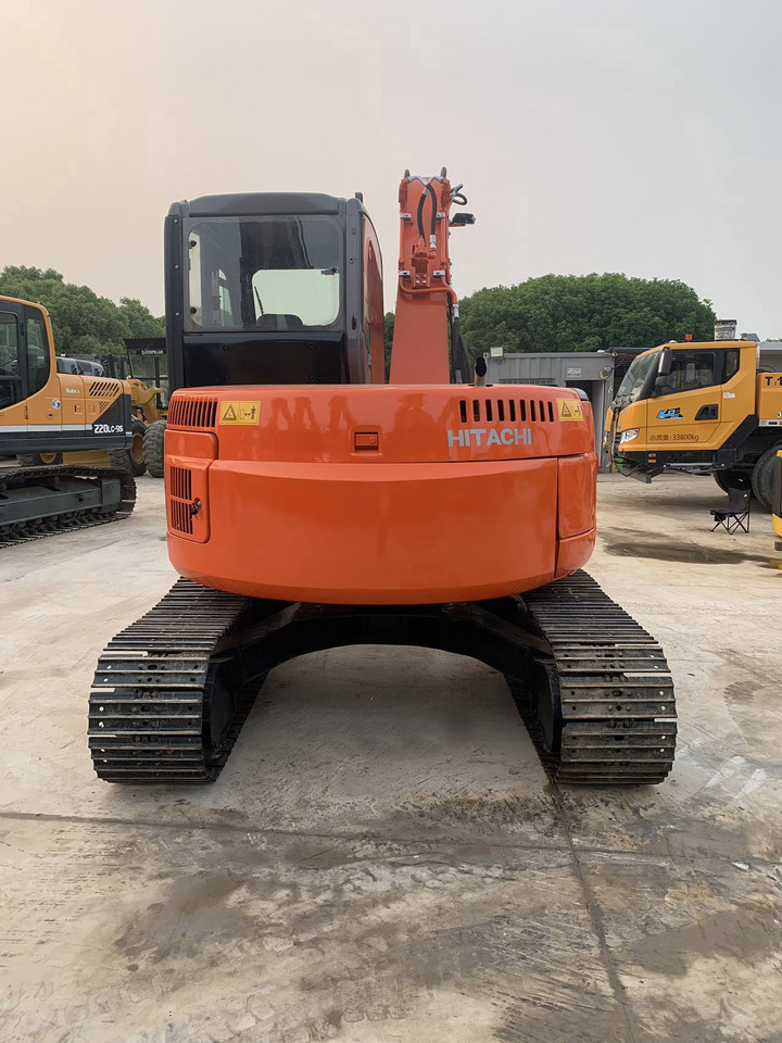 Hitachi Tracked Excavator ZX75 with Blade Dozer - Bager goseničar: slika 4 Hitachi Tracked Excavator ZX75 with Blade Dozer - Bager goseničar: slika 4