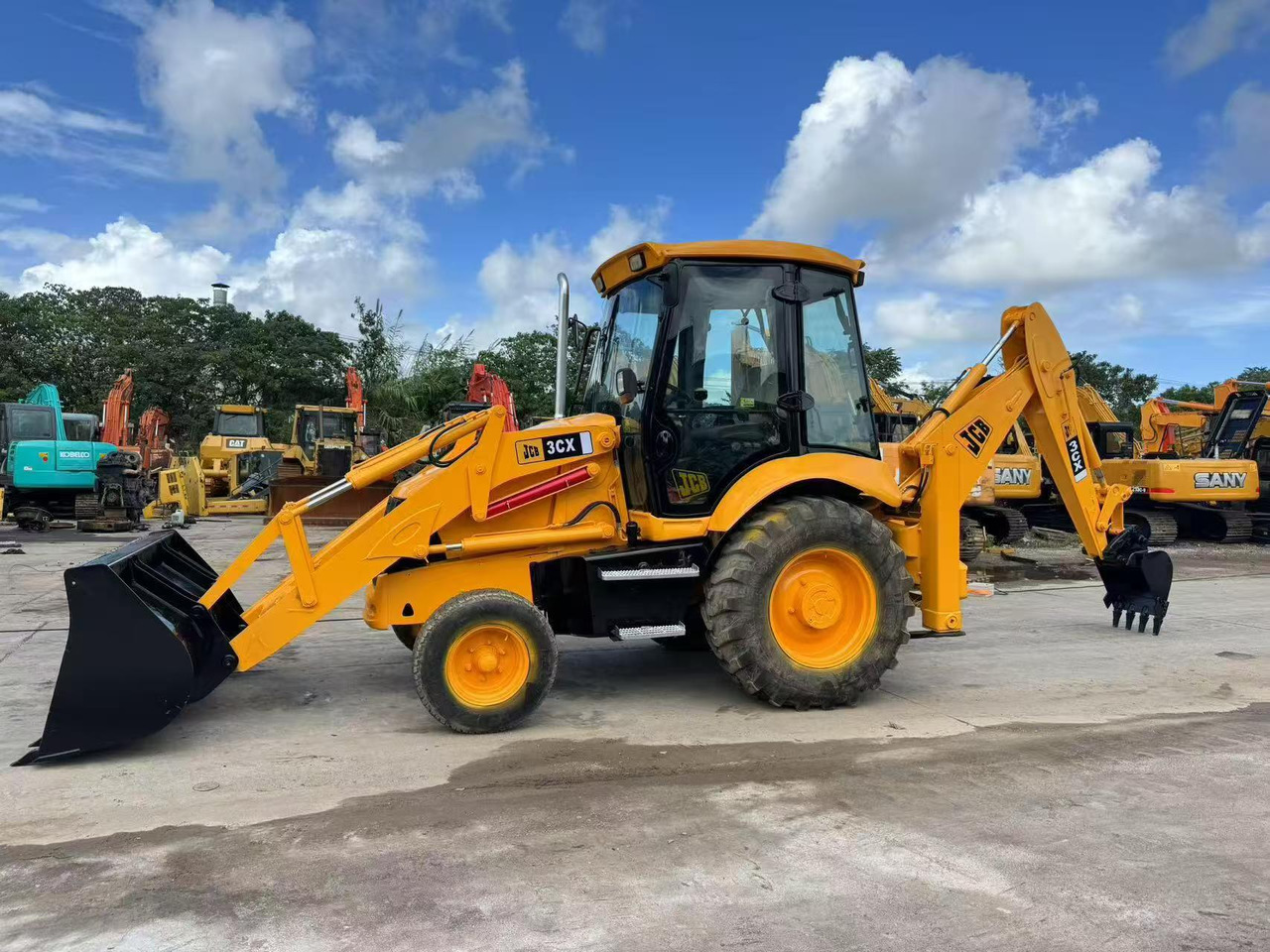 JCB 4x4 Backhoe Loader 3CX Used Condition - Bager nakladalec: slika 2 JCB 4x4 Backhoe Loader 3CX Used Condition - Bager nakladalec: slika 2