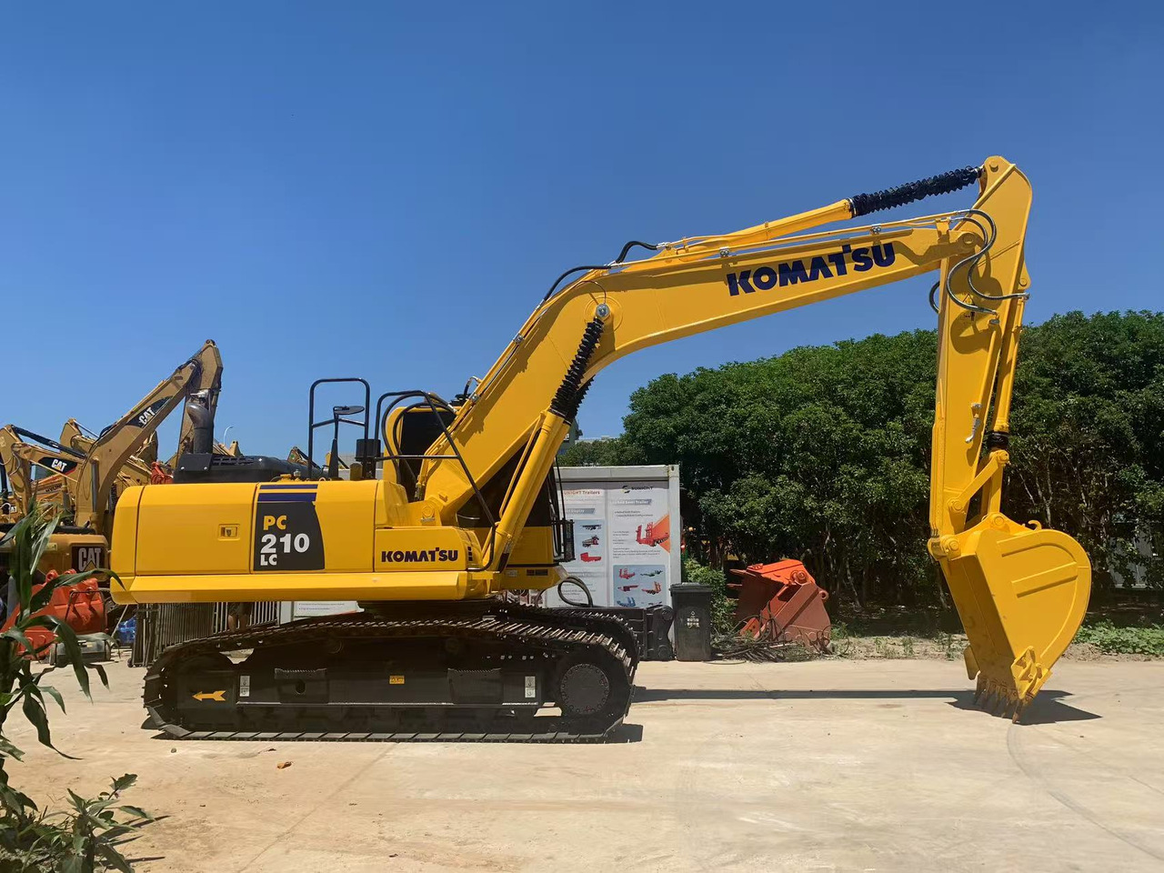 Komatsu PC210 Tracked Excavator 21 ton Construction Excavator - Bager goseničar: slika 1 Komatsu PC210 Tracked Excavator 21 ton Construction Excavator - Bager goseničar: slika 1