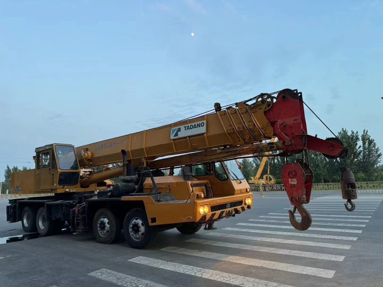 TADANO TG500E Good Condition 50 ton Truck Crane - Avtodvigalo: slika 2 TADANO TG500E Good Condition 50 ton Truck Crane - Avtodvigalo: slika 2