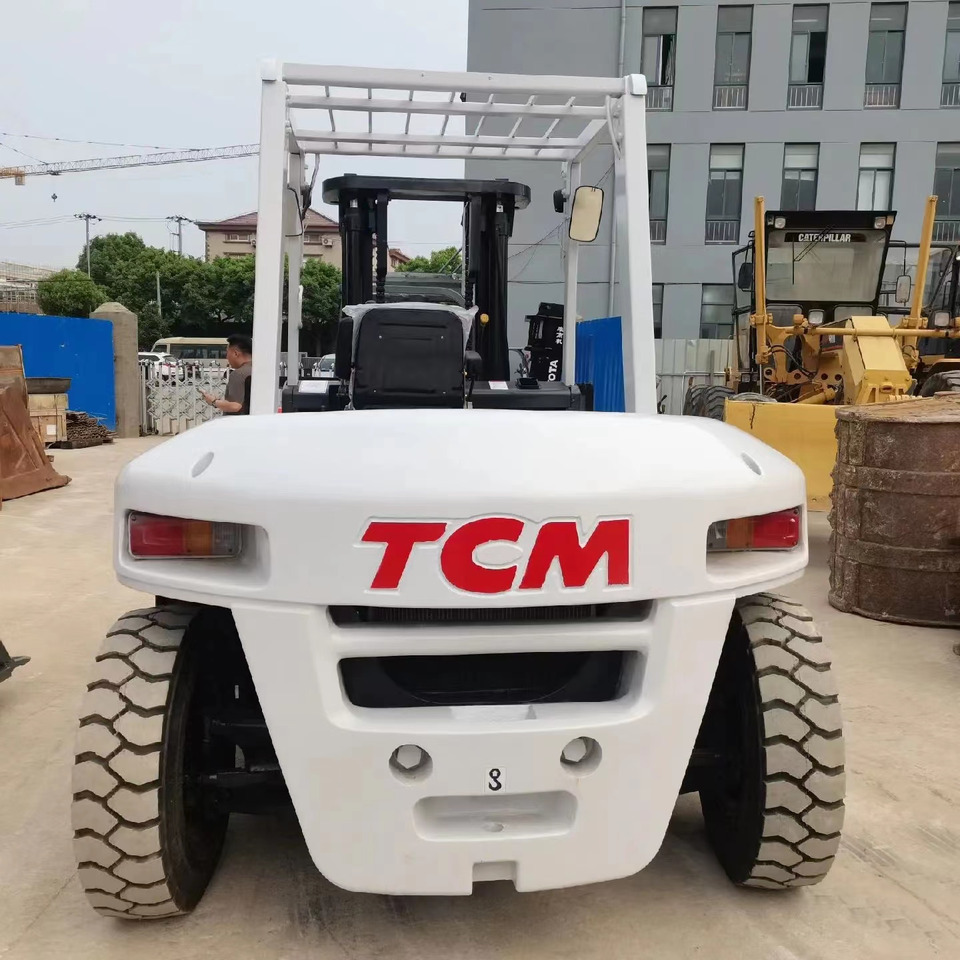 TCM 6 ton Diesel Forklift FD60 with Fork Positioner - Diesel viličar: slika 2 TCM 6 ton Diesel Forklift FD60 with Fork Positioner - Diesel viličar: slika 2