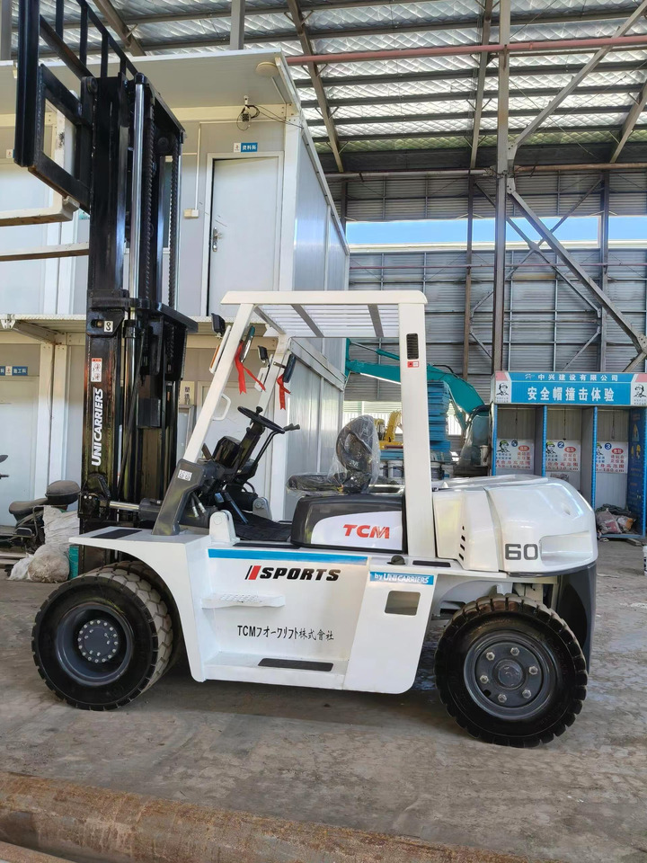 TCM Forklift Truck Secondhand 6 ton Diesel Forklift - Diesel viličar: slika 2 TCM Forklift Truck Secondhand 6 ton Diesel Forklift - Diesel viličar: slika 2