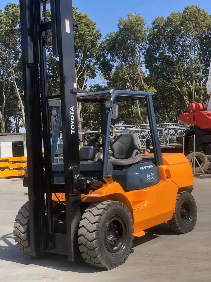 Toyota 5 ton Forklift Good Price FD50 with Side Shifter - Diesel viličar: slika 4 Toyota 5 ton Forklift Good Price FD50 with Side Shifter - Diesel viličar: slika 4