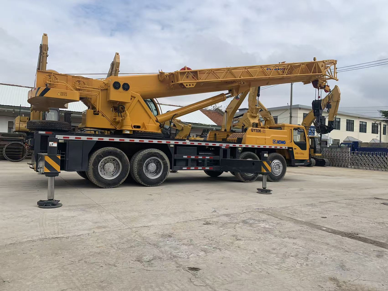 XCMG QY50K-2 Good Price 50 ton Truck Crane - Avtodvigalo: slika 4 XCMG QY50K-2 Good Price 50 ton Truck Crane - Avtodvigalo: slika 4