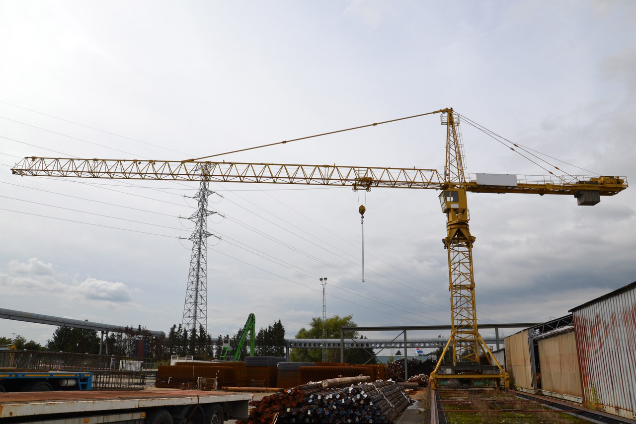 LIEBHERR 220HC - Stolpni žerjav: slika 1 LIEBHERR 220HC - Stolpni žerjav: slika 1