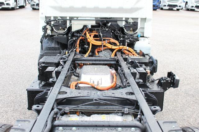 FUSO Canter 4S15E - Tovornjak-šasija: slika 4 FUSO Canter 4S15E - Tovornjak-šasija: slika 4