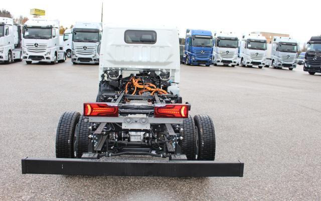 FUSO Canter 4S15E - Tovornjak-šasija: slika 3 FUSO Canter 4S15E - Tovornjak-šasija: slika 3