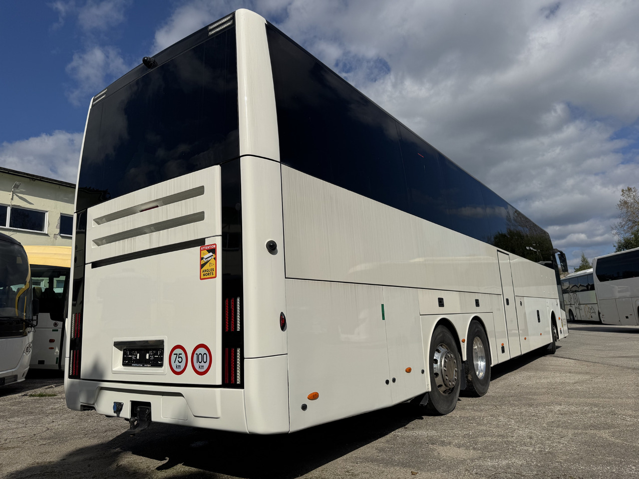 Van Hool EX17H - Potovalni avtobus: slika 2 Van Hool EX17H - Potovalni avtobus: slika 2