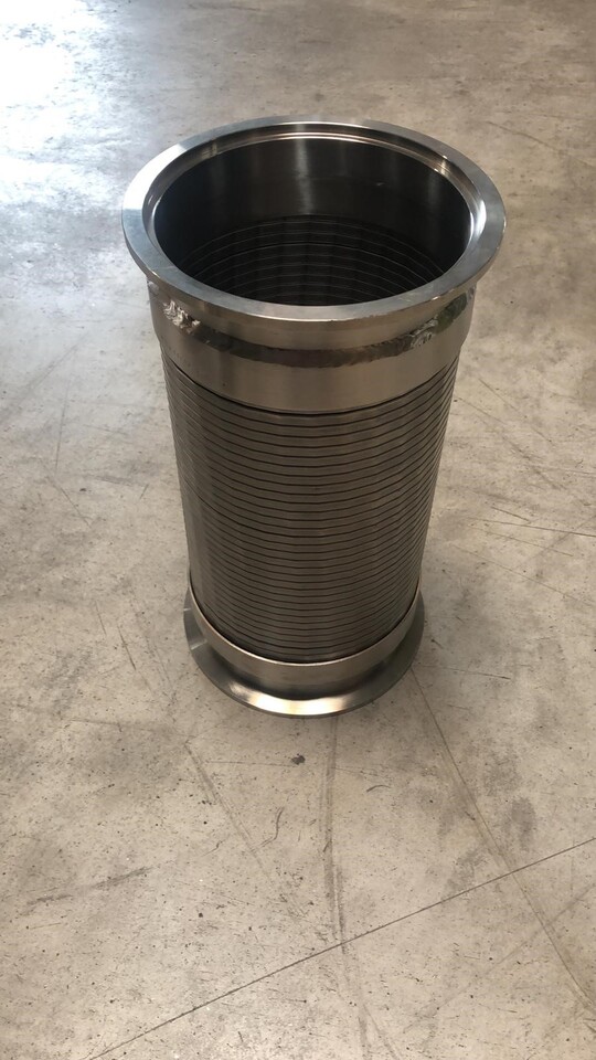 O&K RH90 Exhaust pipe 3686845 4024625 541-5498 - Izpušna cev za Gradbeni stroj: slika 2 O&K RH90 Exhaust pipe 3686845 4024625 541-5498 - Izpušna cev za Gradbeni stroj: slika 2