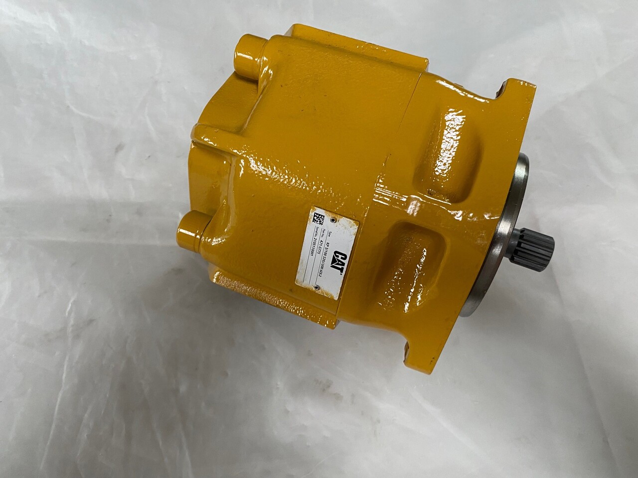 O&K Terex Caterpillar Geared pump 2403122 1459388 471-5775 - Hladilni sistem za Tovornjak: slika 2 O&K Terex Caterpillar Geared pump 2403122 1459388 471-5775 - Hladilni sistem za Tovornjak: slika 2